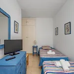 Lägenhet Dona Lola By Interhome