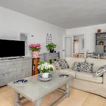 Lägenhet Dona Lola By Interhome *