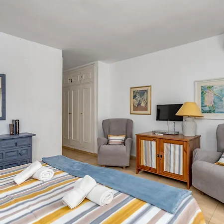 Dona Lola By Interhome *